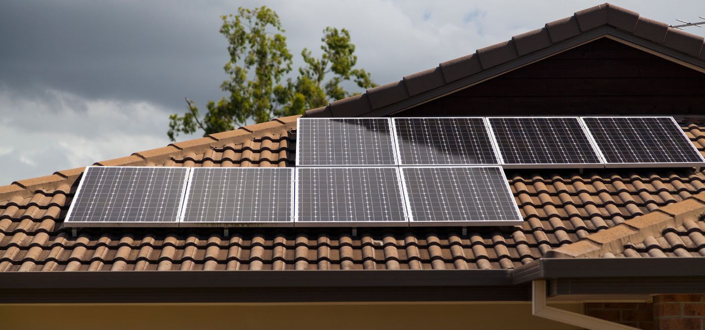 Best off-grid solar inverter battery package