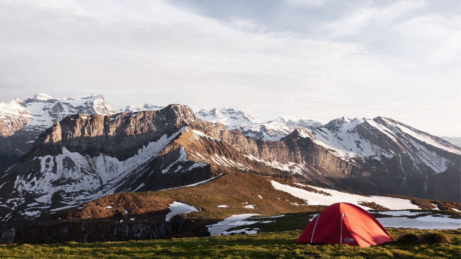 The Ultimate Guide to Lightweight Portable Power Stations