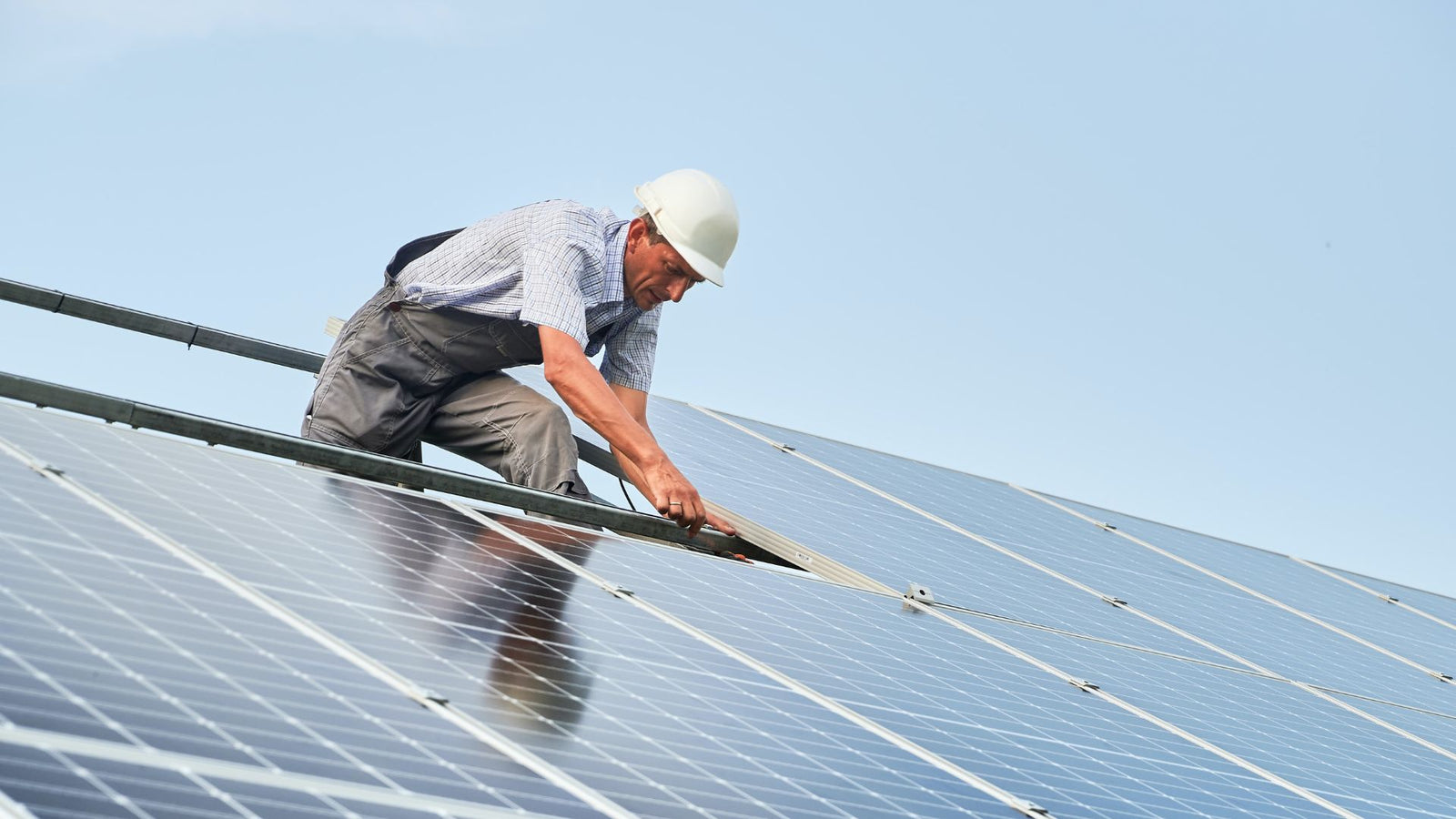 How to Extend the Lifespan of Your Solar Panels: Expert Tips from Rocksolar
